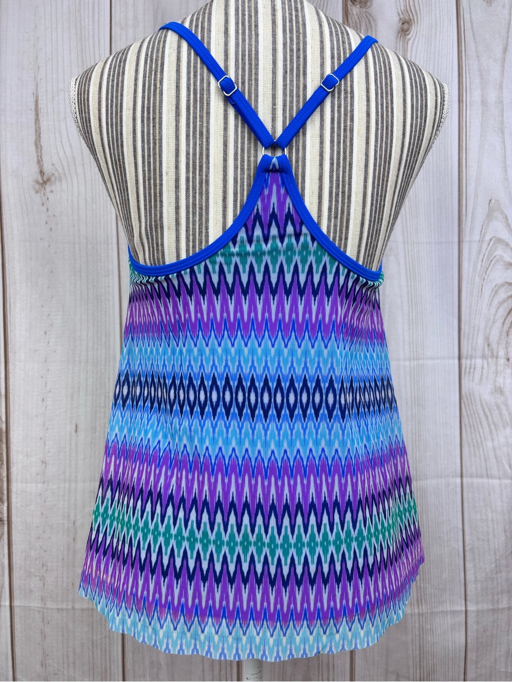 Beach House Flyaway Mesh Swim Tankini Top Razorback Lined Flowy Chevron Size 6 - Picture 3 of 9
